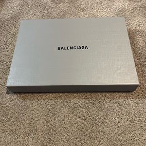 Great condition balenciaga t shirt